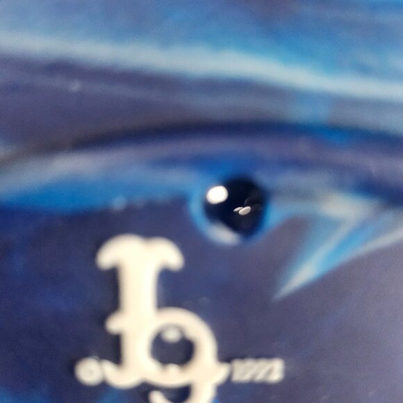 Incolay Studios Navy Blue/White Resin Christmas Plate Up On The Rooftop, 1992 - Picture 7 of 12